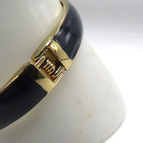 C Initial Logo Bracelet Navy Blue Enamel Gold Tone Hinged Bangle Unsigned - Picture 3 of 11